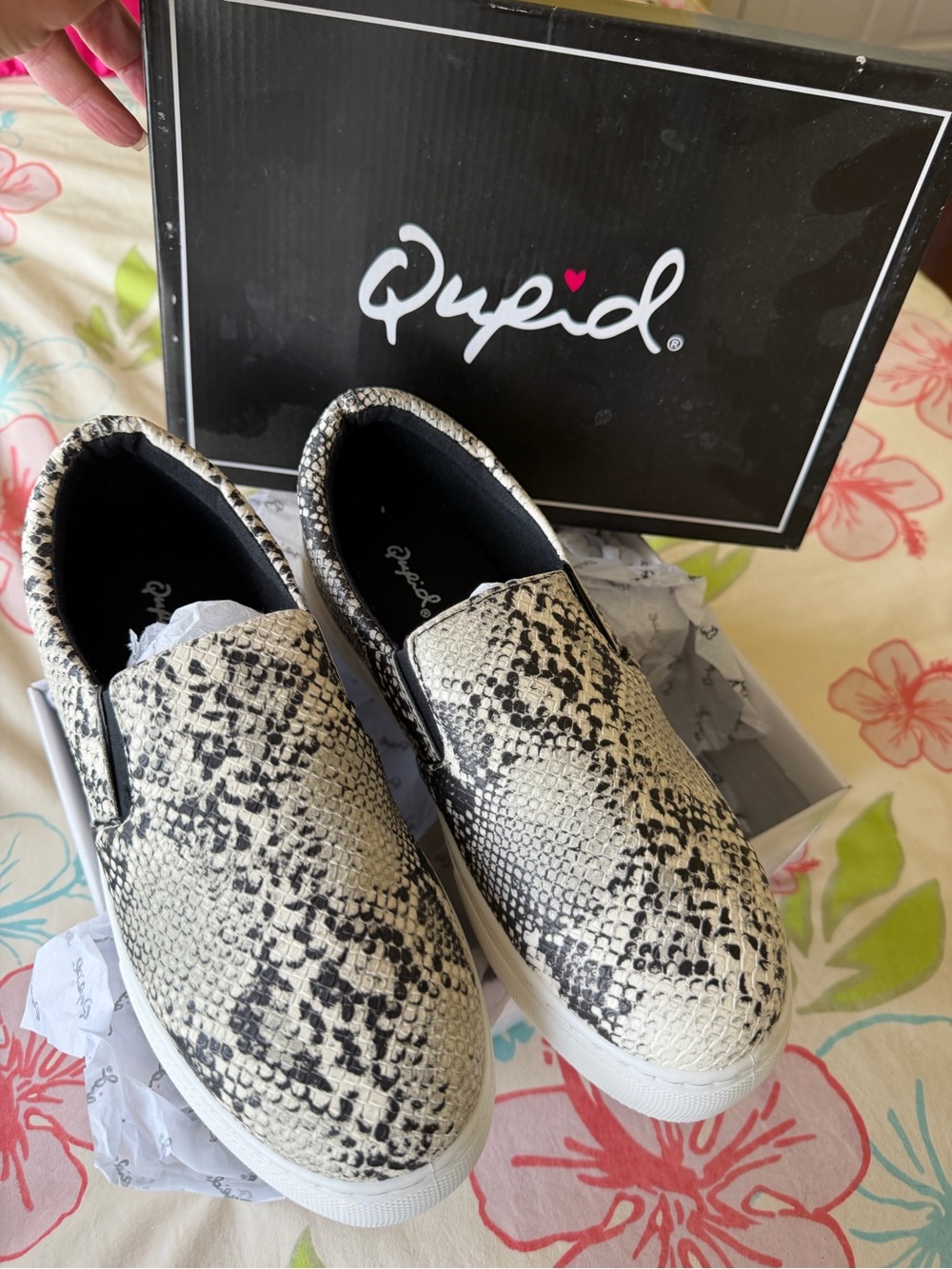 Cupid Women’s  Snake-Print Slip-On Sneakers in Black and Cream box included